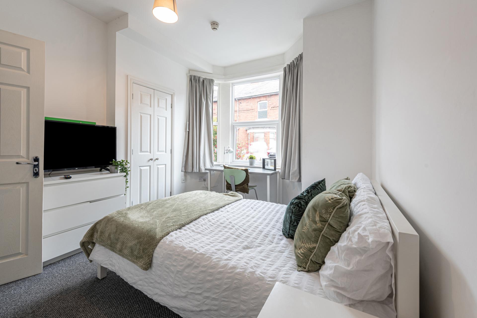 Room Ermine Road in Chester