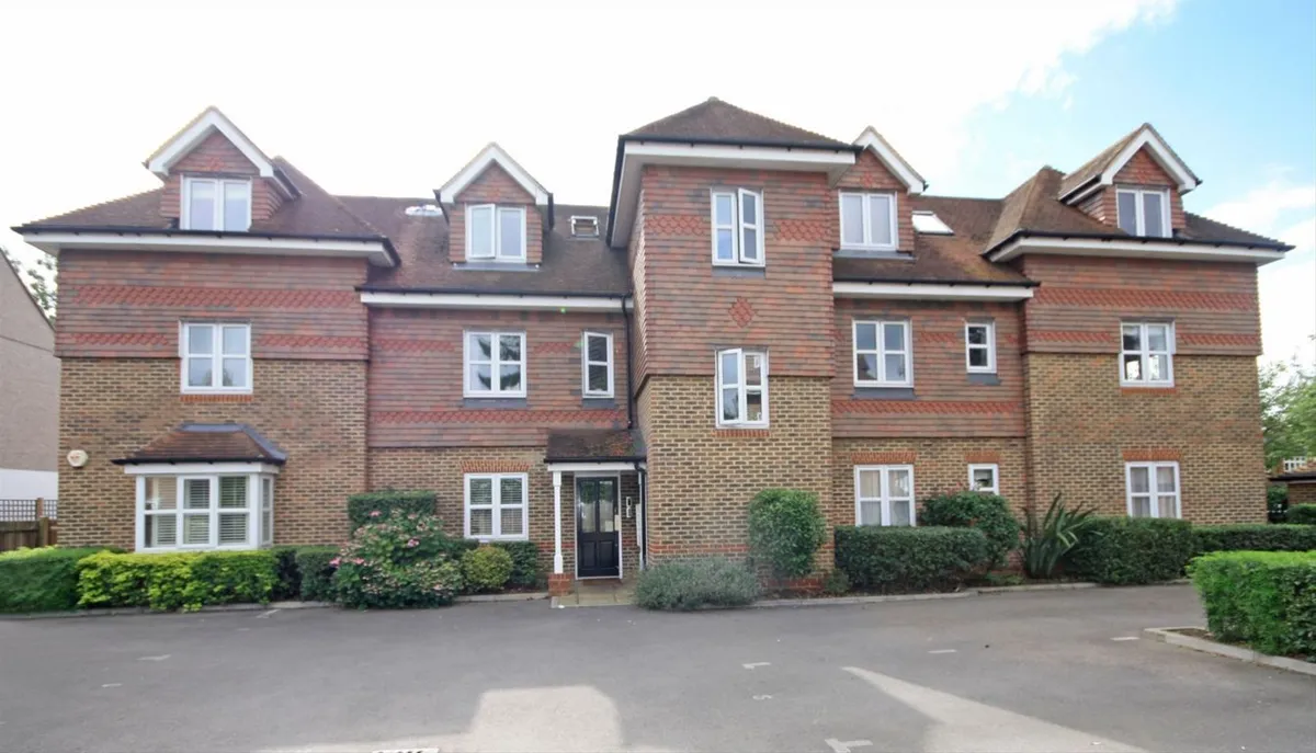 Flat Horbury Lodge in Greater London