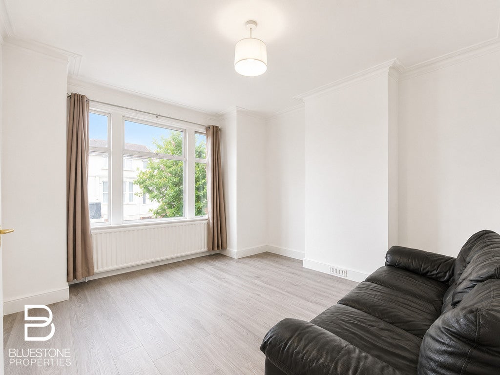 Room Franciscan Road in Greater London