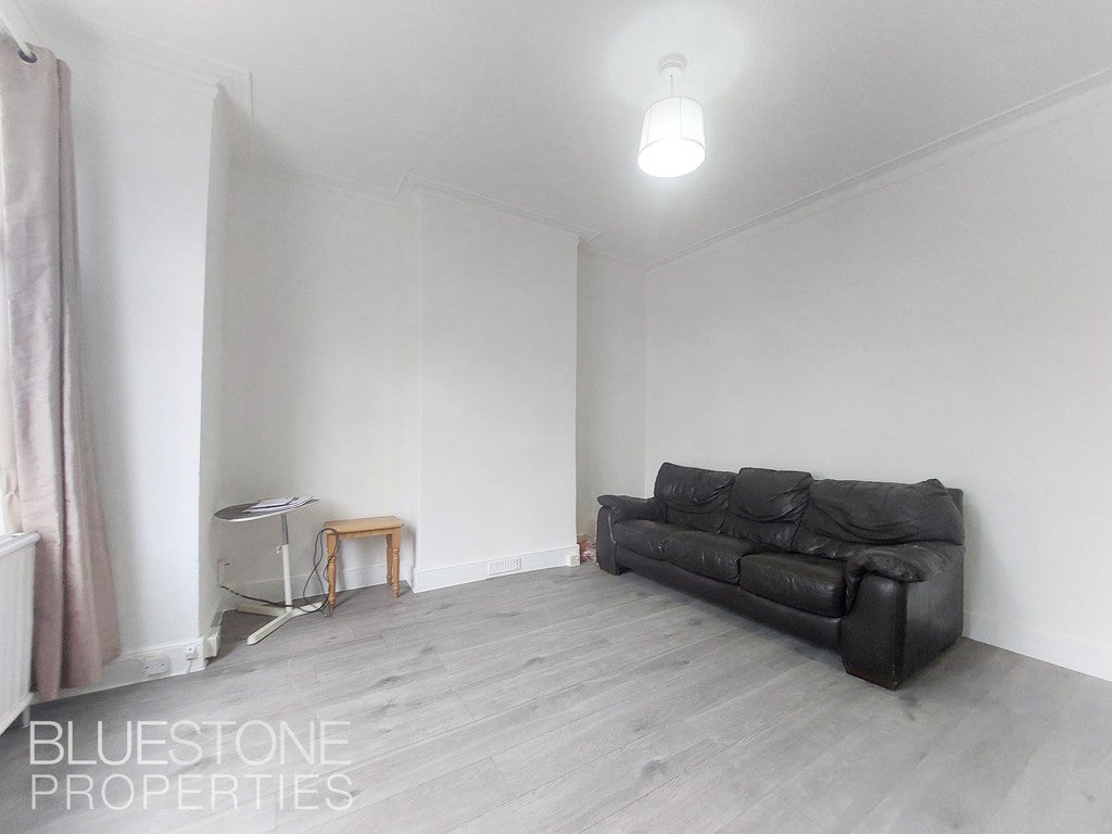 Room Franciscan Road in Greater London