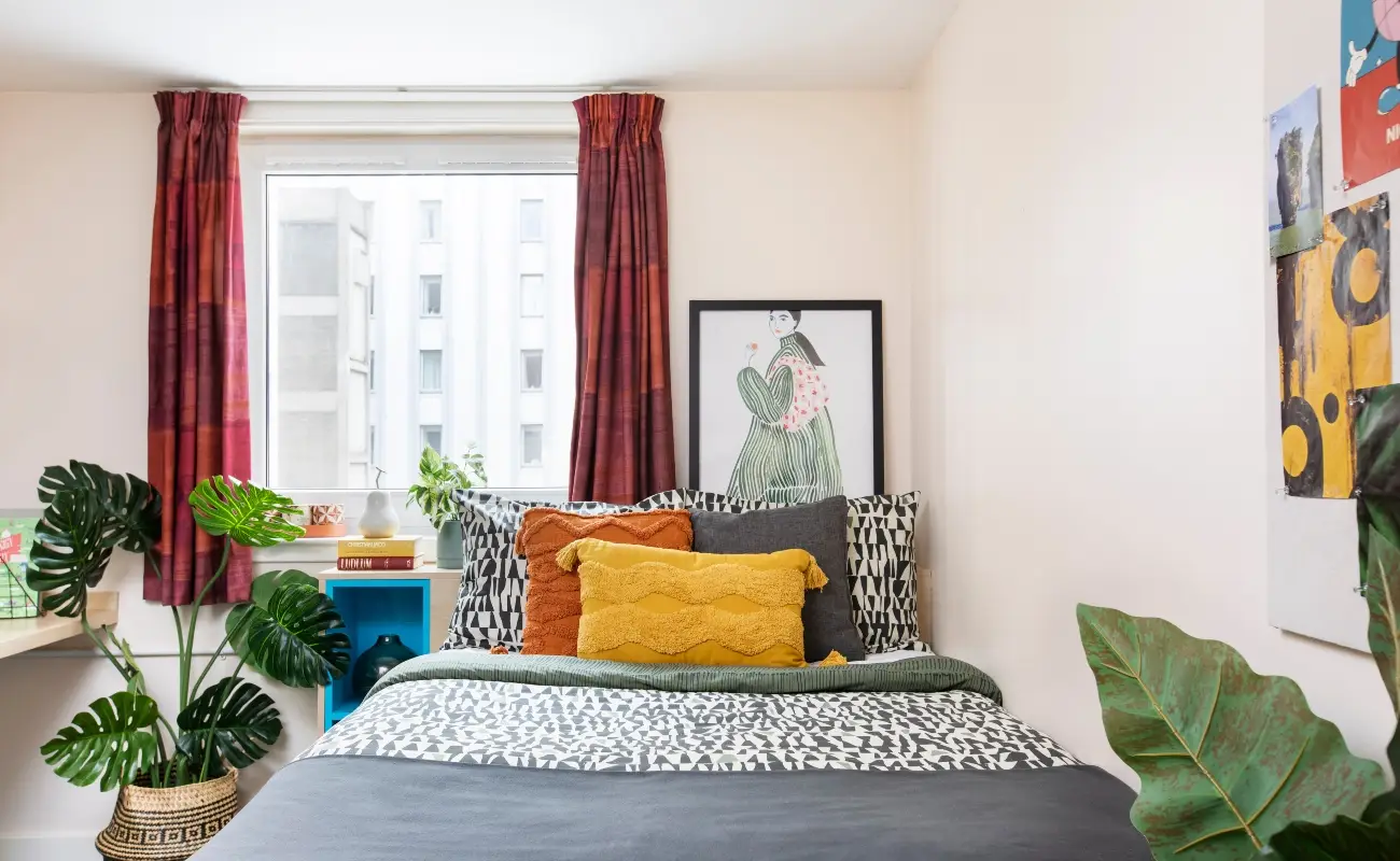 Flat Springfield Court in Glasgow