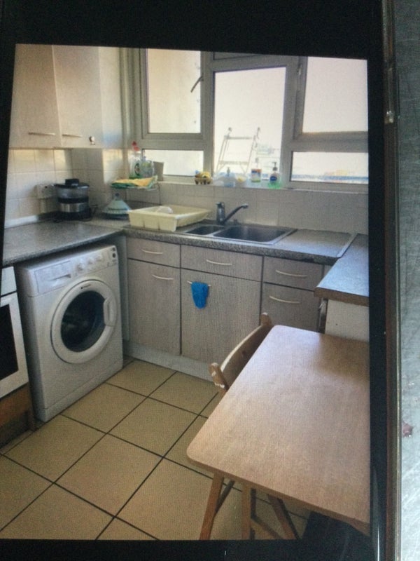 Room St Anns Road in Greater London