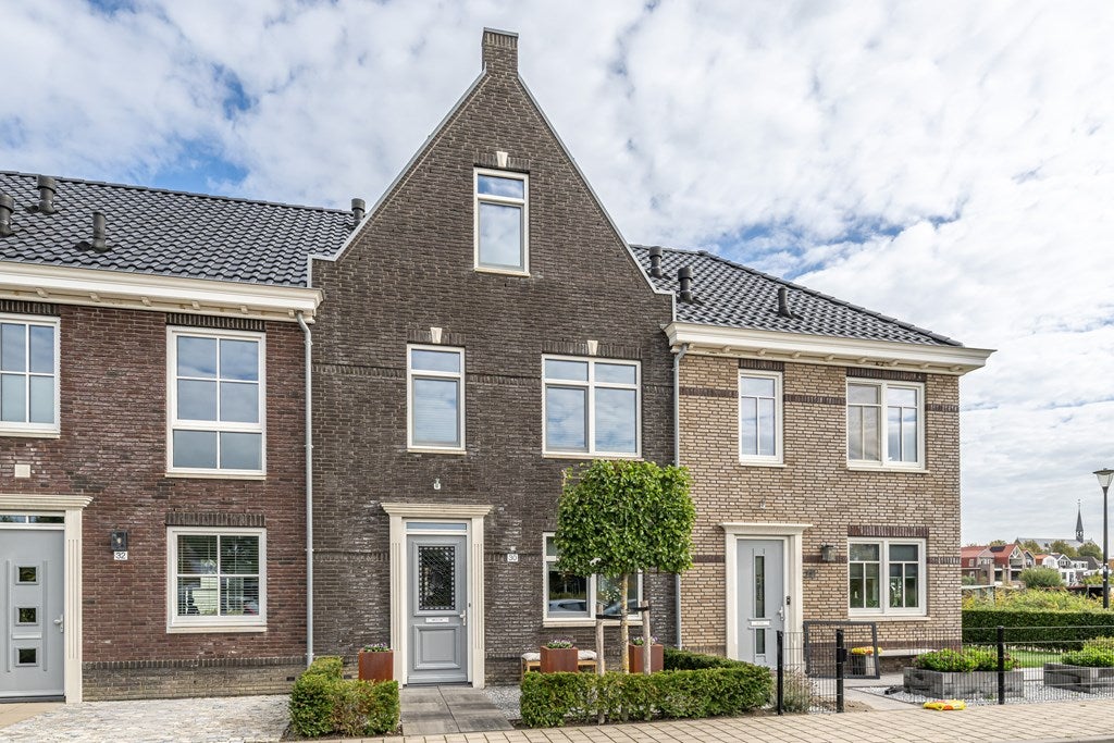 Huis Grondzeilerstraat 30 in Oude-Tonge