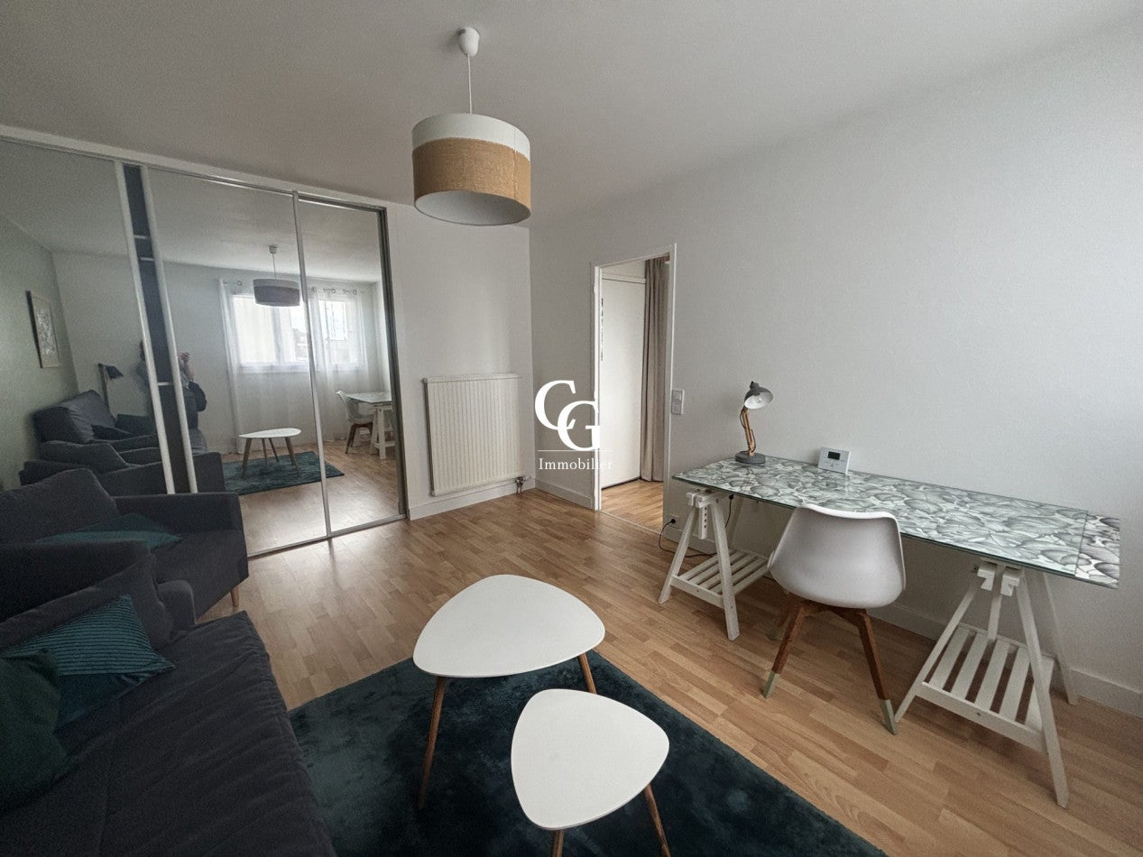 Flat Avenue des Bouleaux in Nantes
