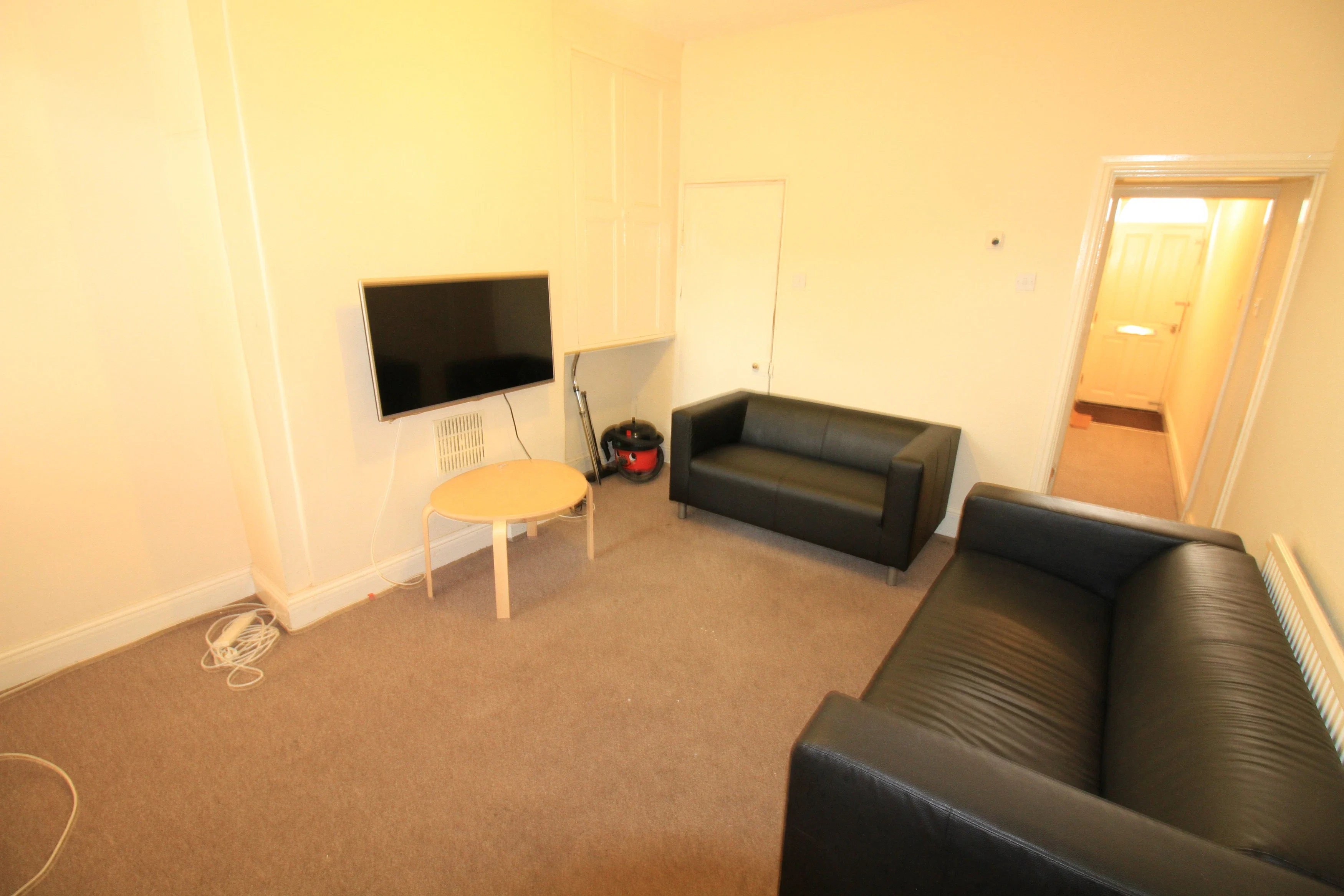 Flat Cromwell Street in Nottingham