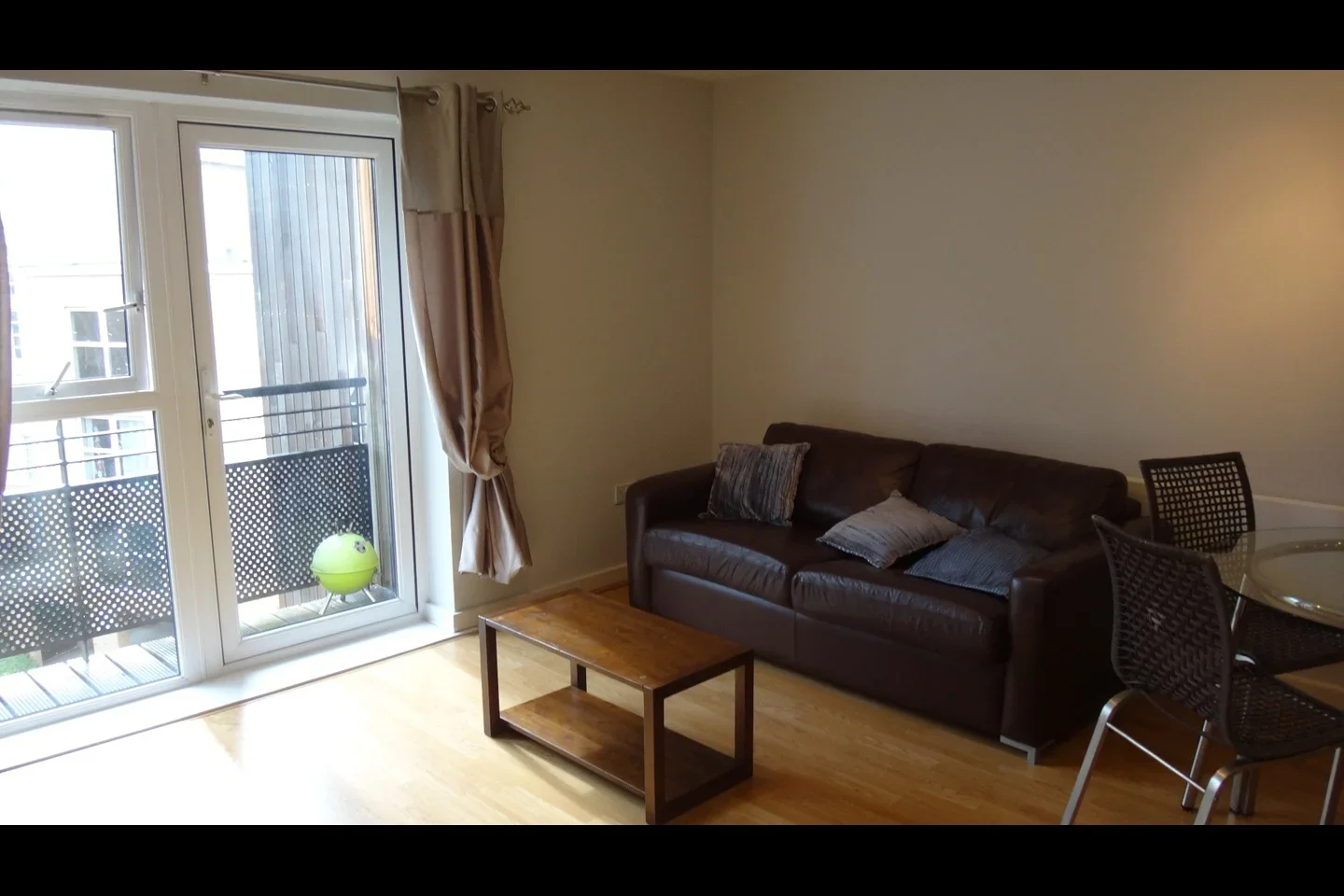 Flat Lanadron Close in Greater London
