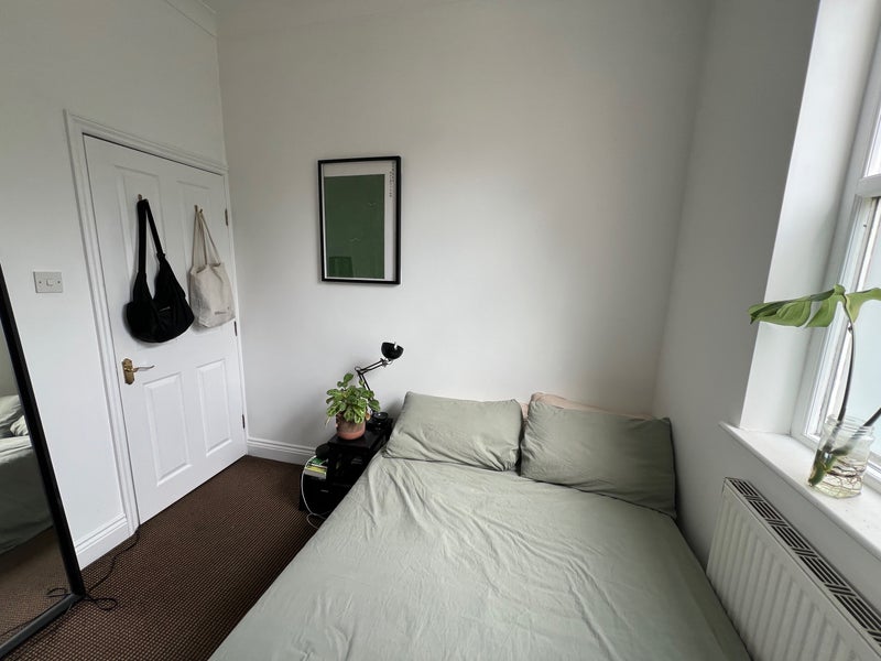 Room Horton Road in Greater London