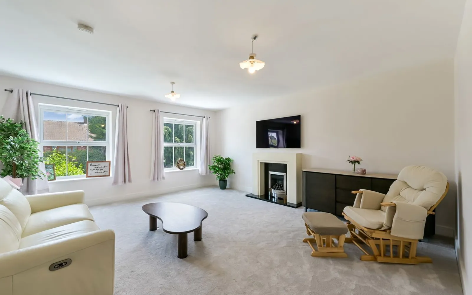 House Castle Mews in Elmbridge