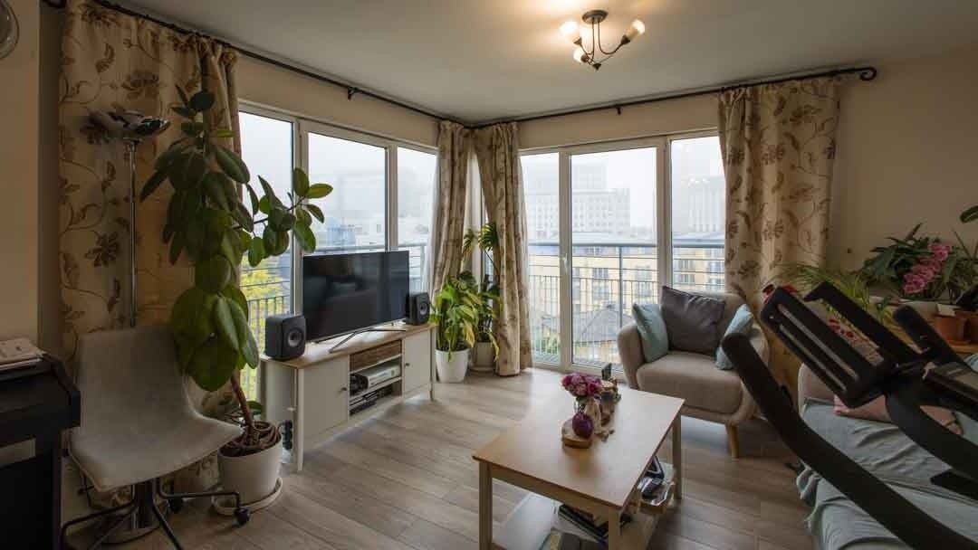 Flat Premiere Place in Greater London