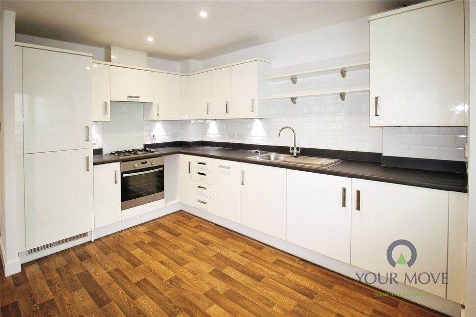 Flat Kensington Way in Wealden
