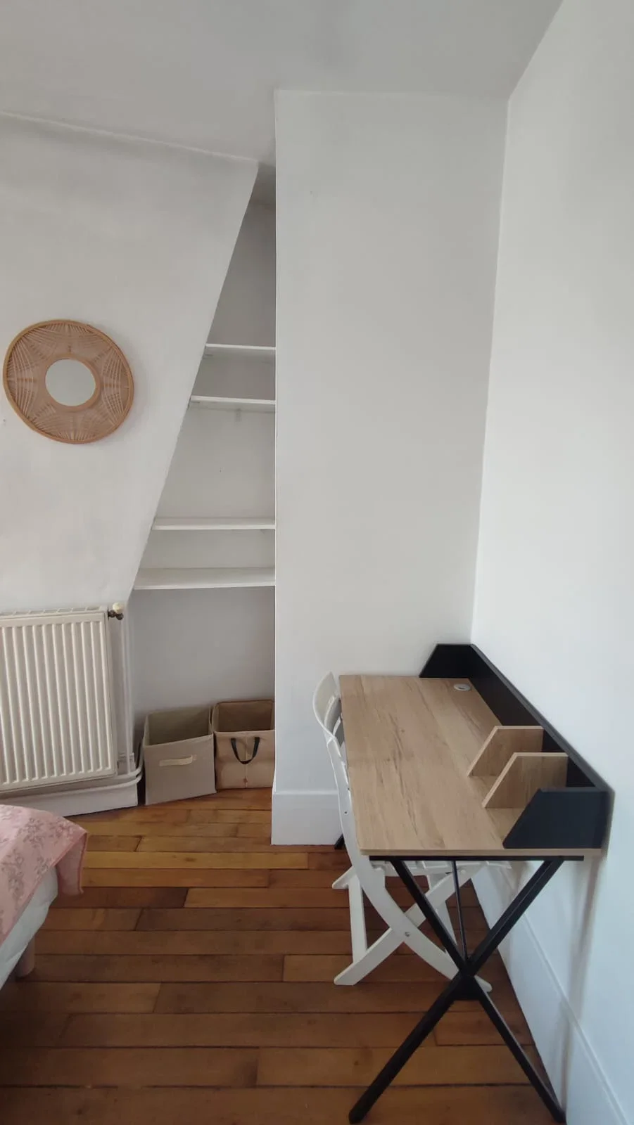 Chambre Rue de Crimée à Paris