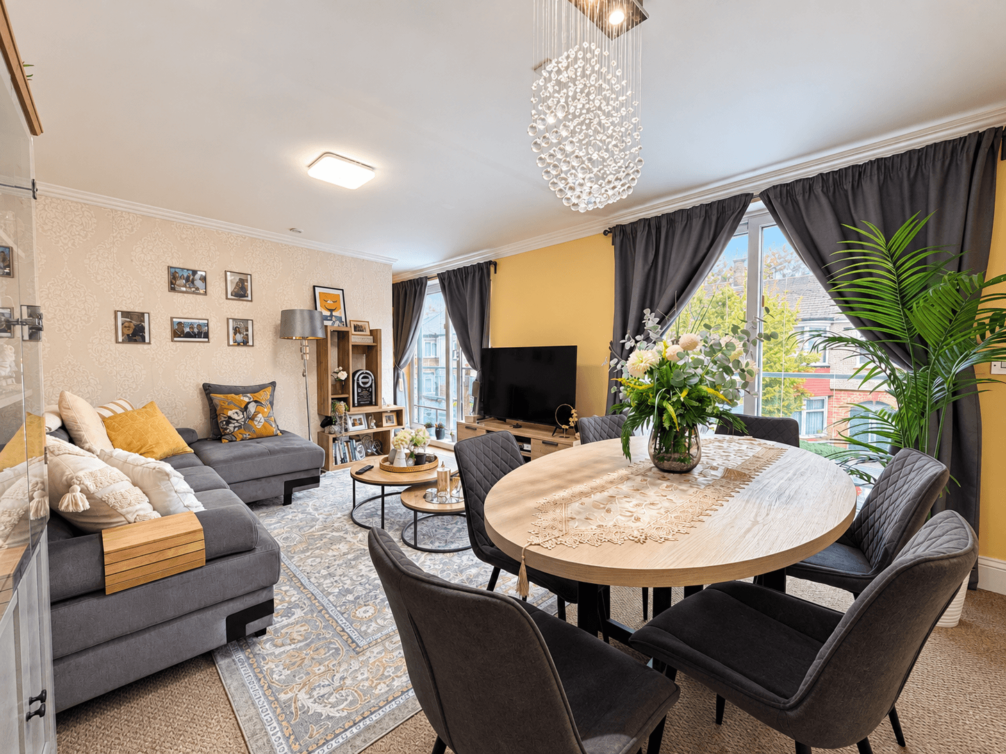 Flat Beechfield Road in Greater London