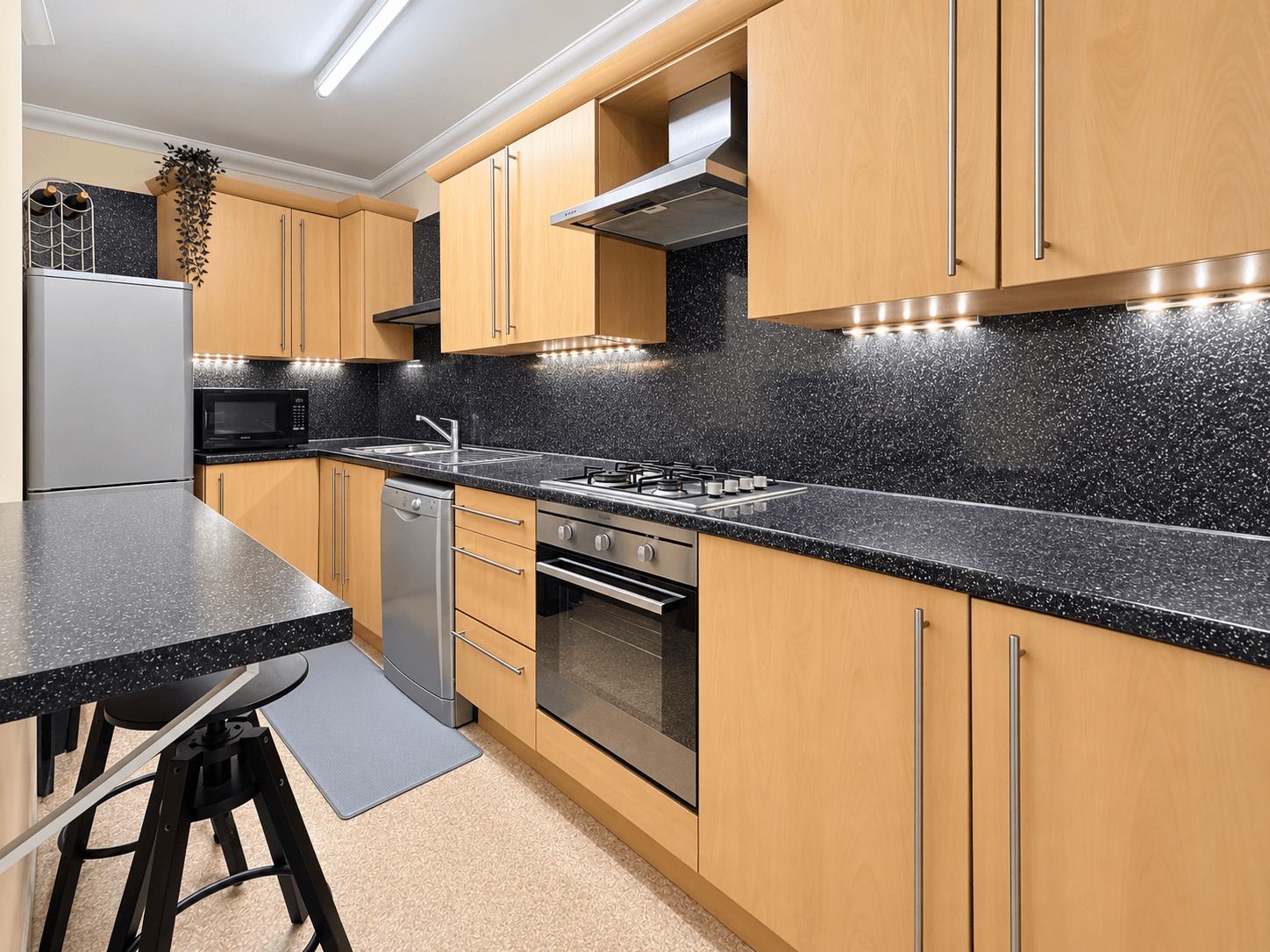 Flat Beechfield Road in Greater London