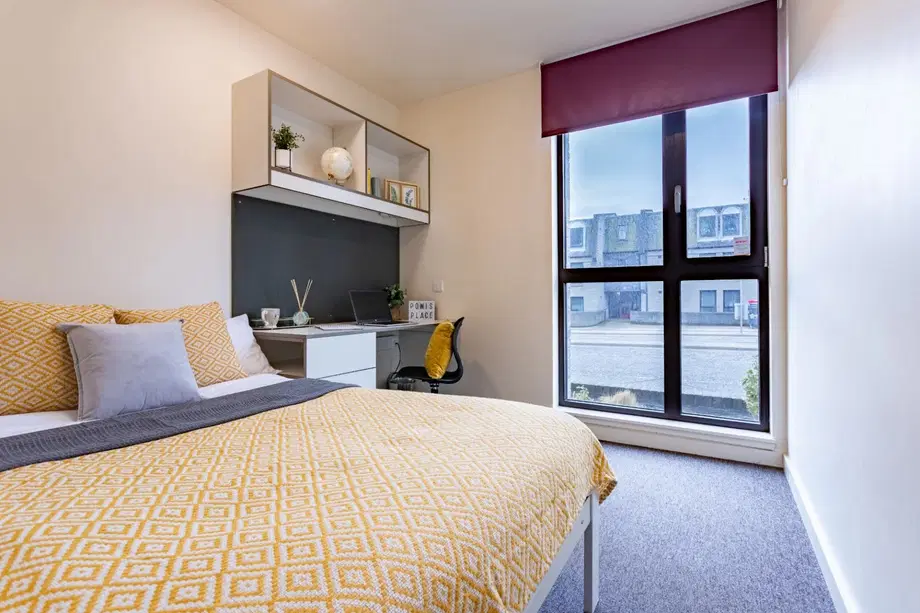 Flat Powis Place in Aberdeen City
