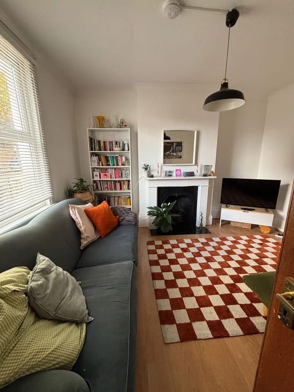 Room Isabella Road in Greater London