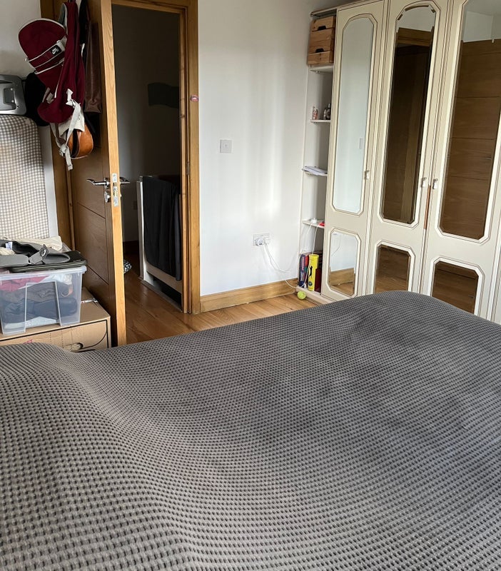 Room Clements Road in Greater London