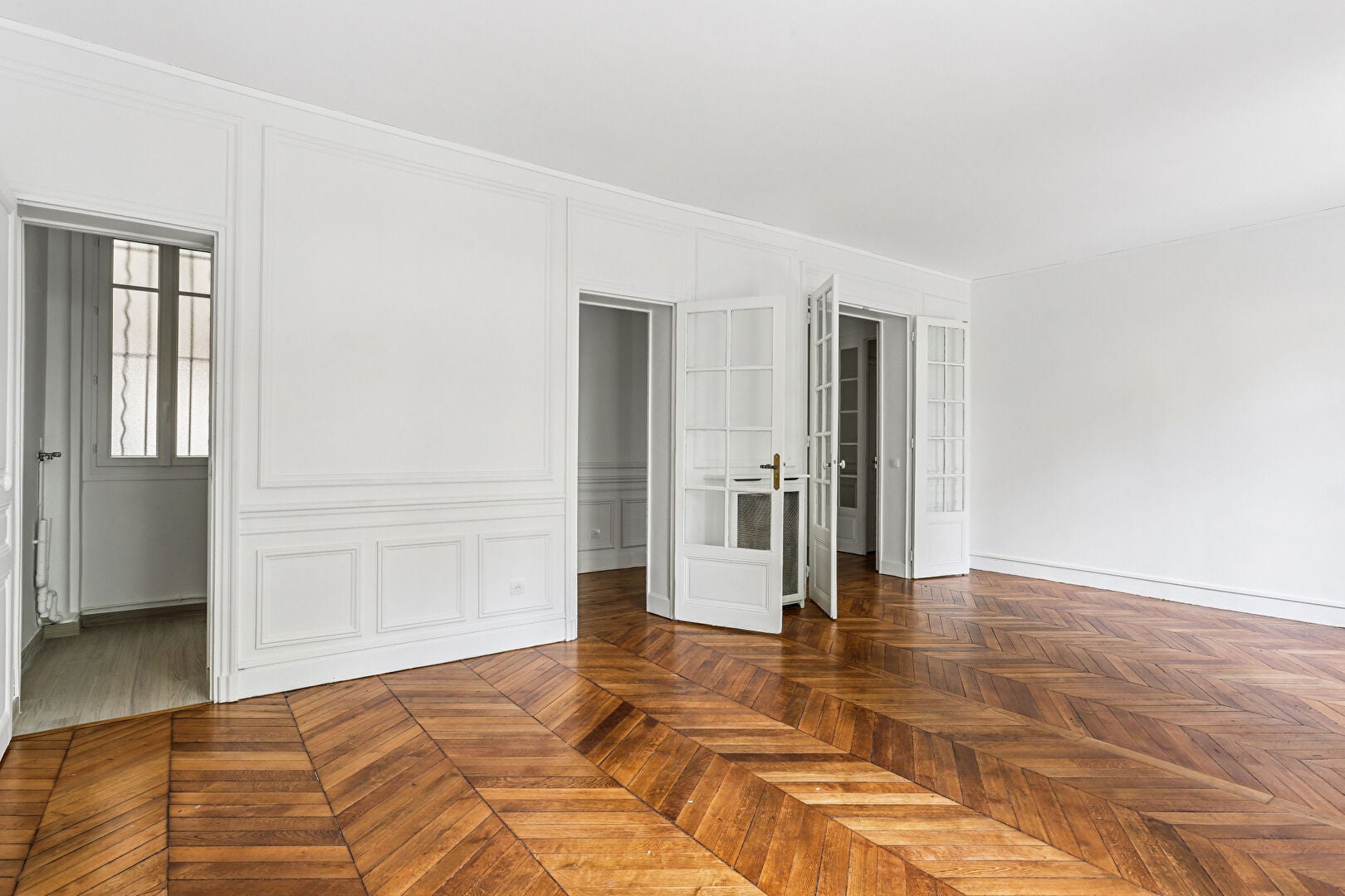 Flat Rue Victorien Sardou in Paris