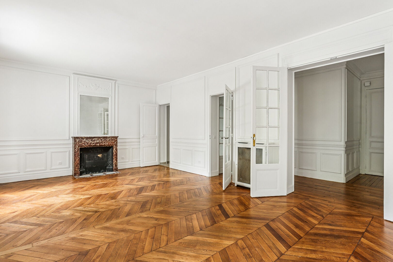 Flat Rue Victorien Sardou in Paris