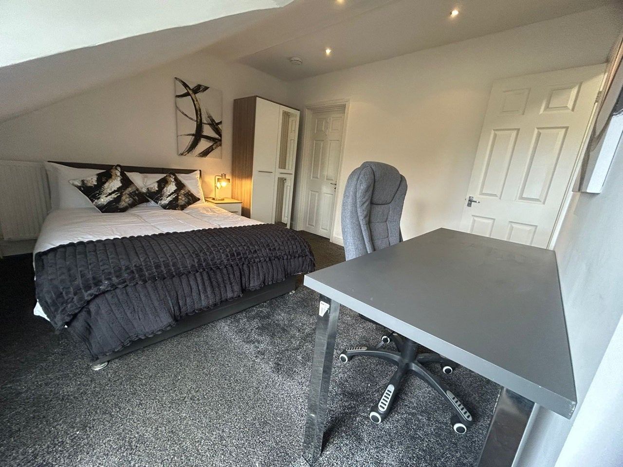 Room Harrington Street in Cleethorpes