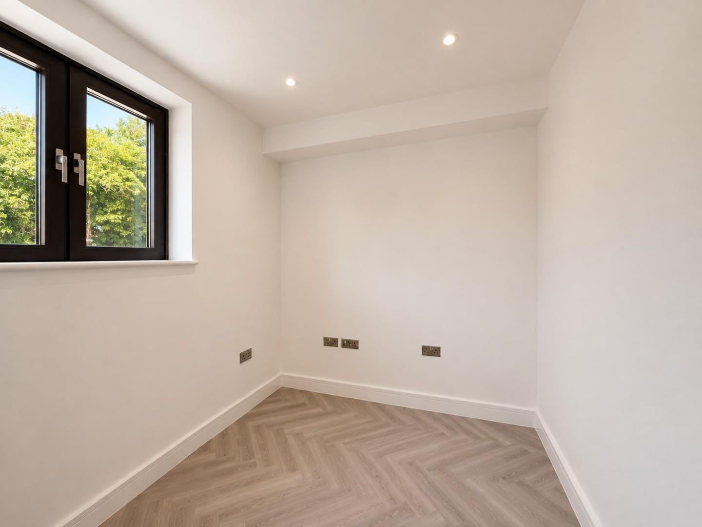 House Larkshall Road in Greater London