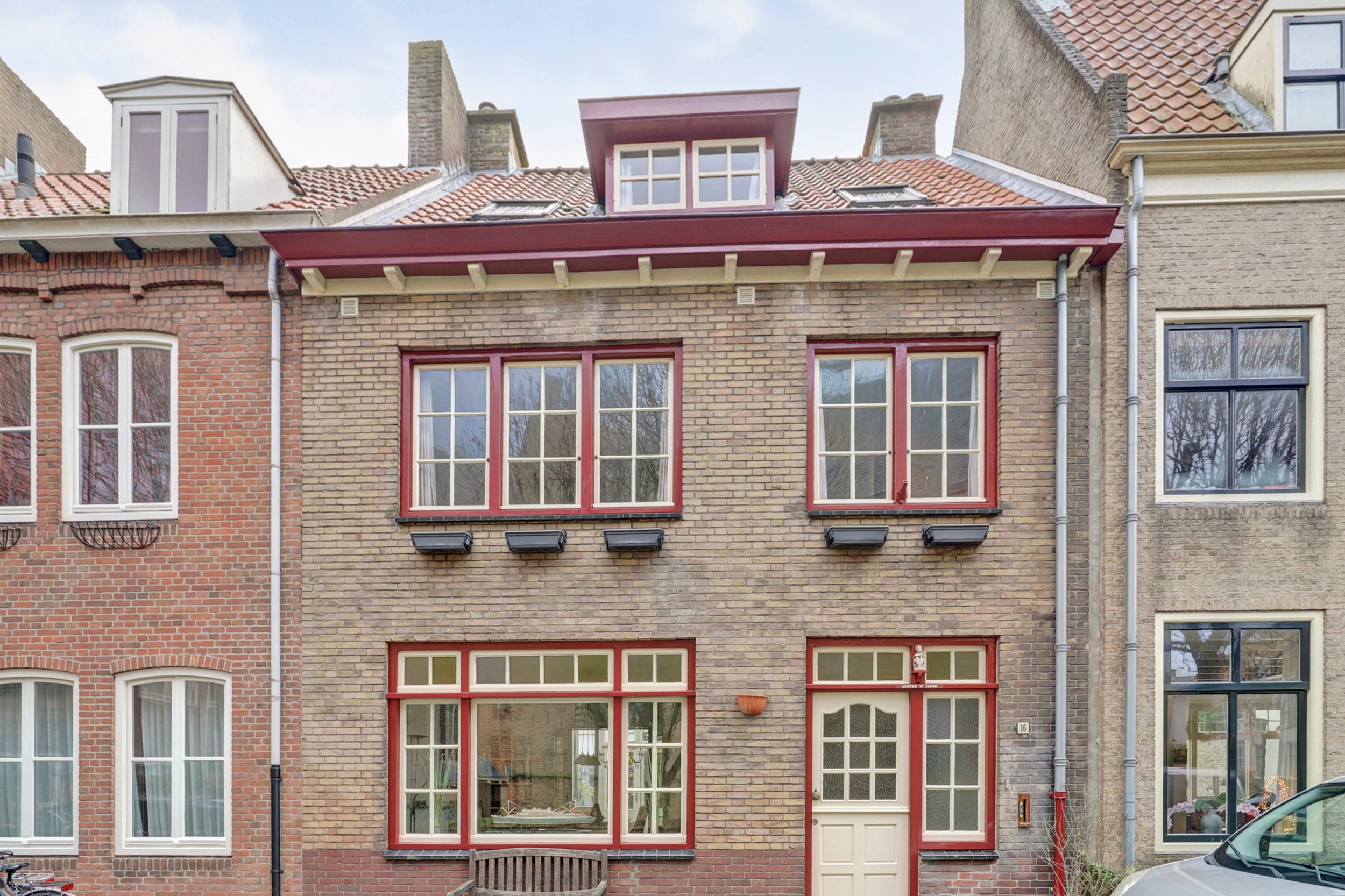 Tussenwoning te koop: Branderijstraat 16, Vlissingen