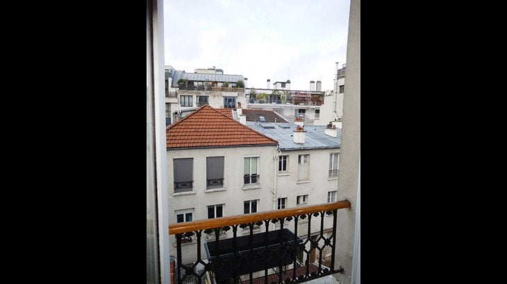 Flat Rue de la Fontaine du But in Paris