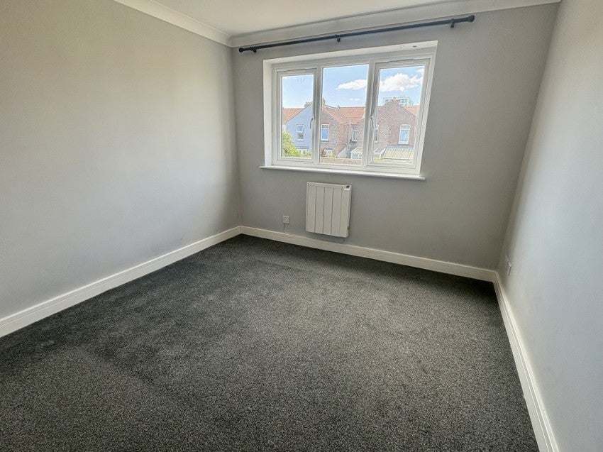Flat Apsley Road in Portsmouth