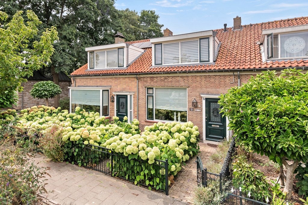 Huis Prinses Irenelaan 13 in Maasland