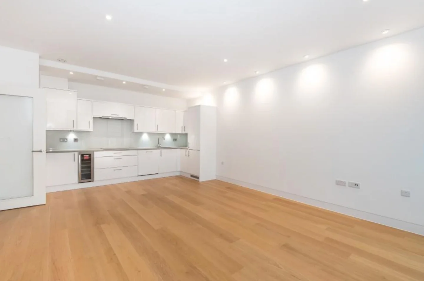Flat Belmont Terrace in Greater London