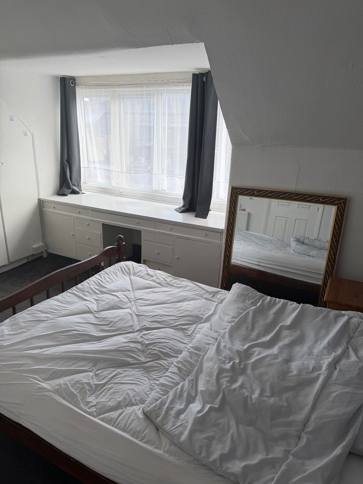 Room Green Lane in Greater London