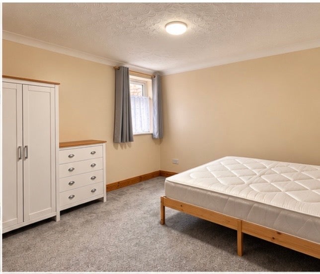Room Columbia Road in Bournemouth