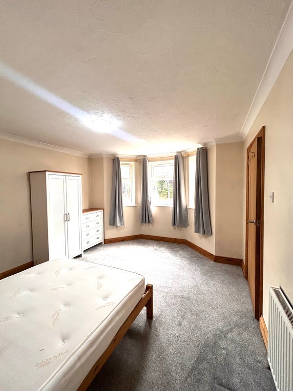 Room Columbia Road in Bournemouth
