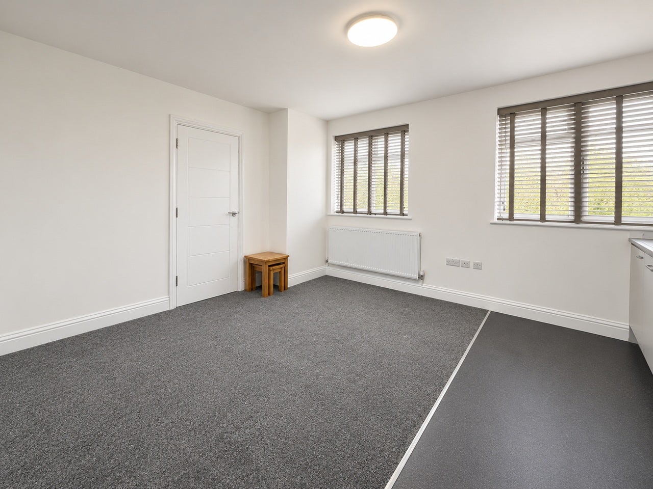 Flat Old Ruislip Road in Greater London