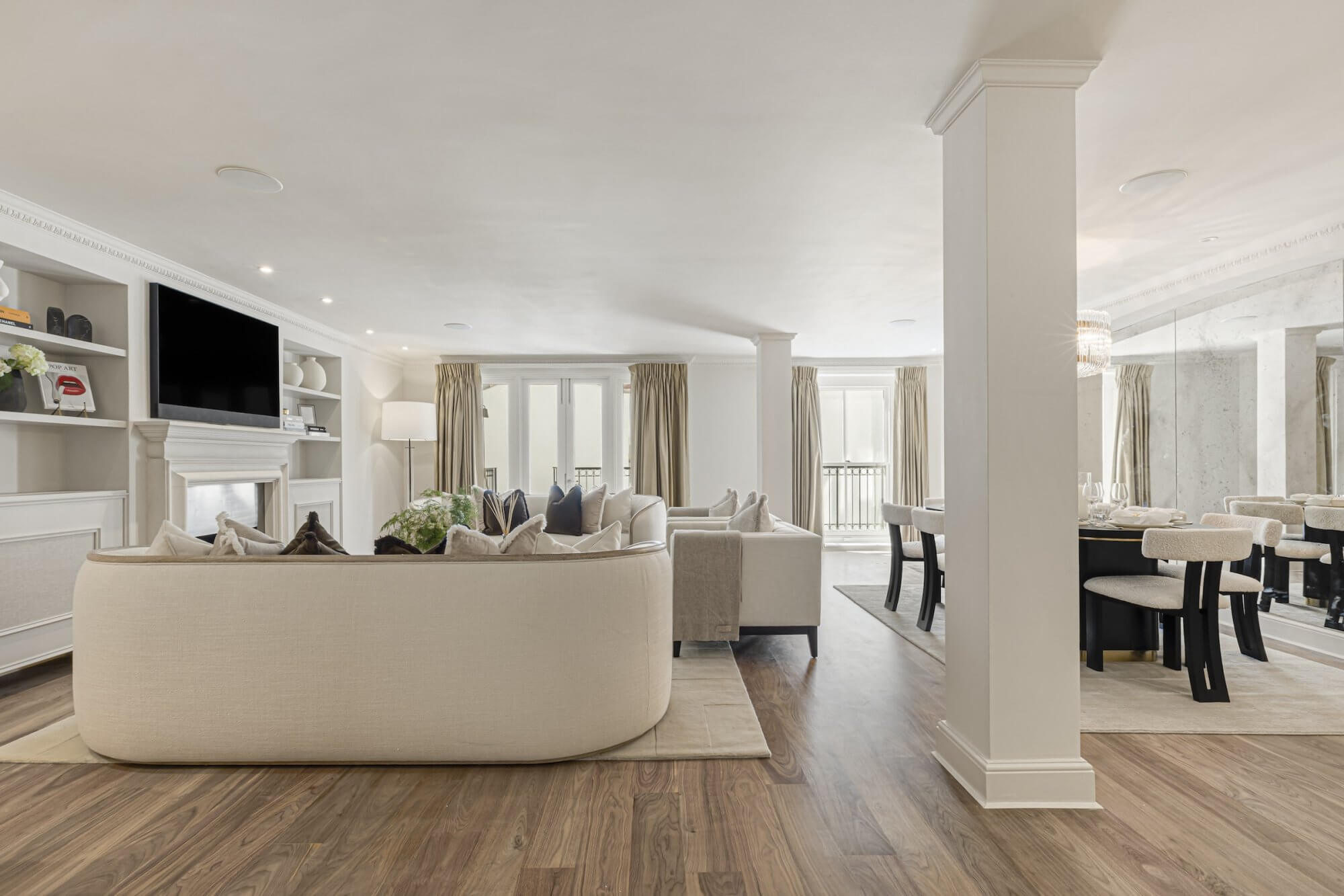 House Cadogan Place in Greater London