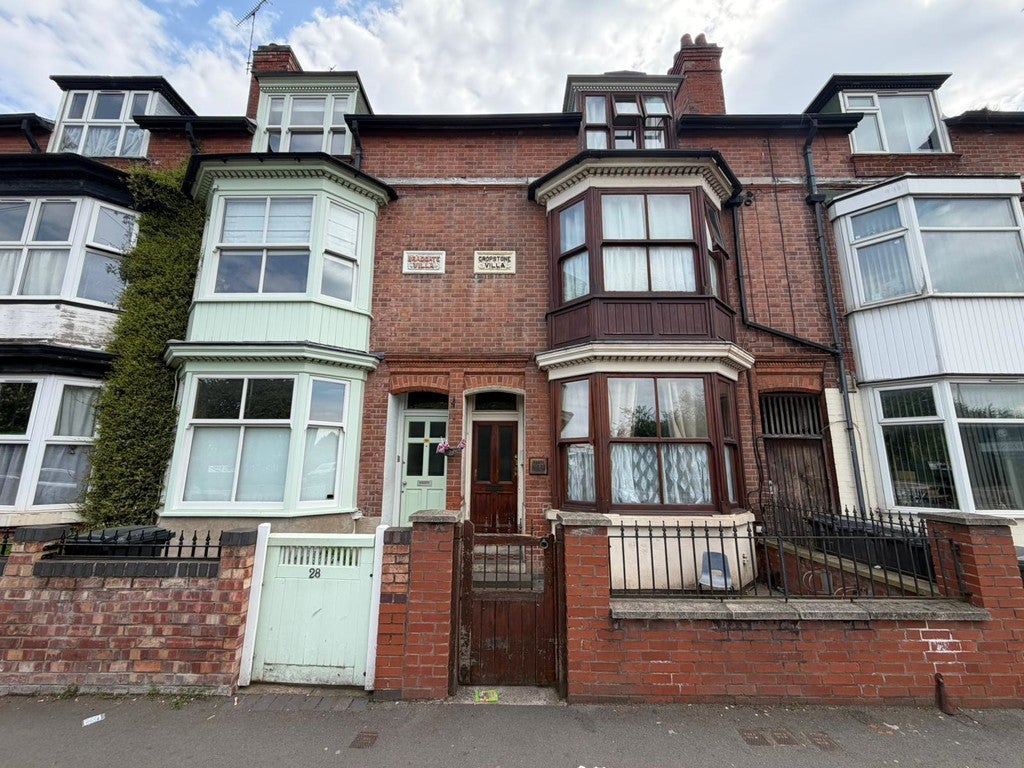 Flat Fosse Road North in Leicester