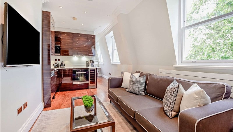 Flat Kensington Gardens Square in City of Westminster