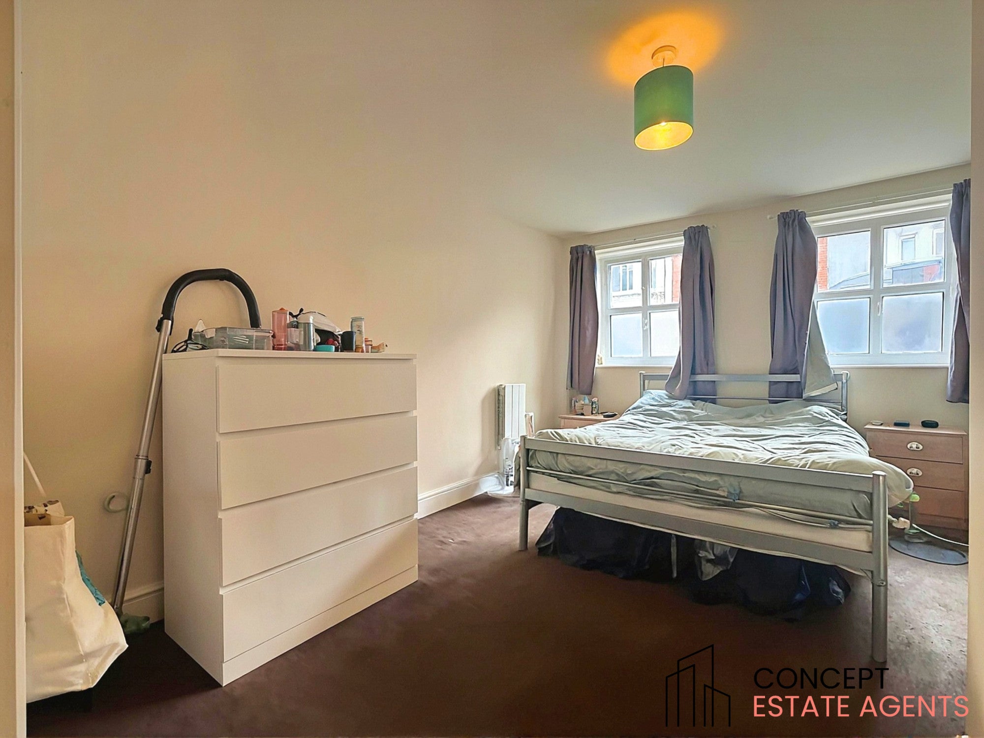 Flat Glenburnie Road in Greater London