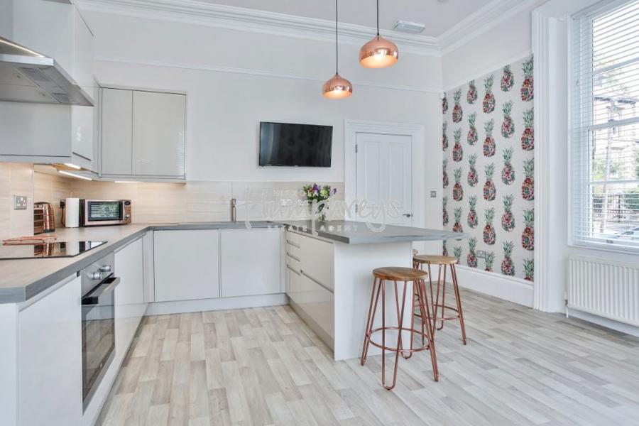 Room Sale Hill in Sheffield