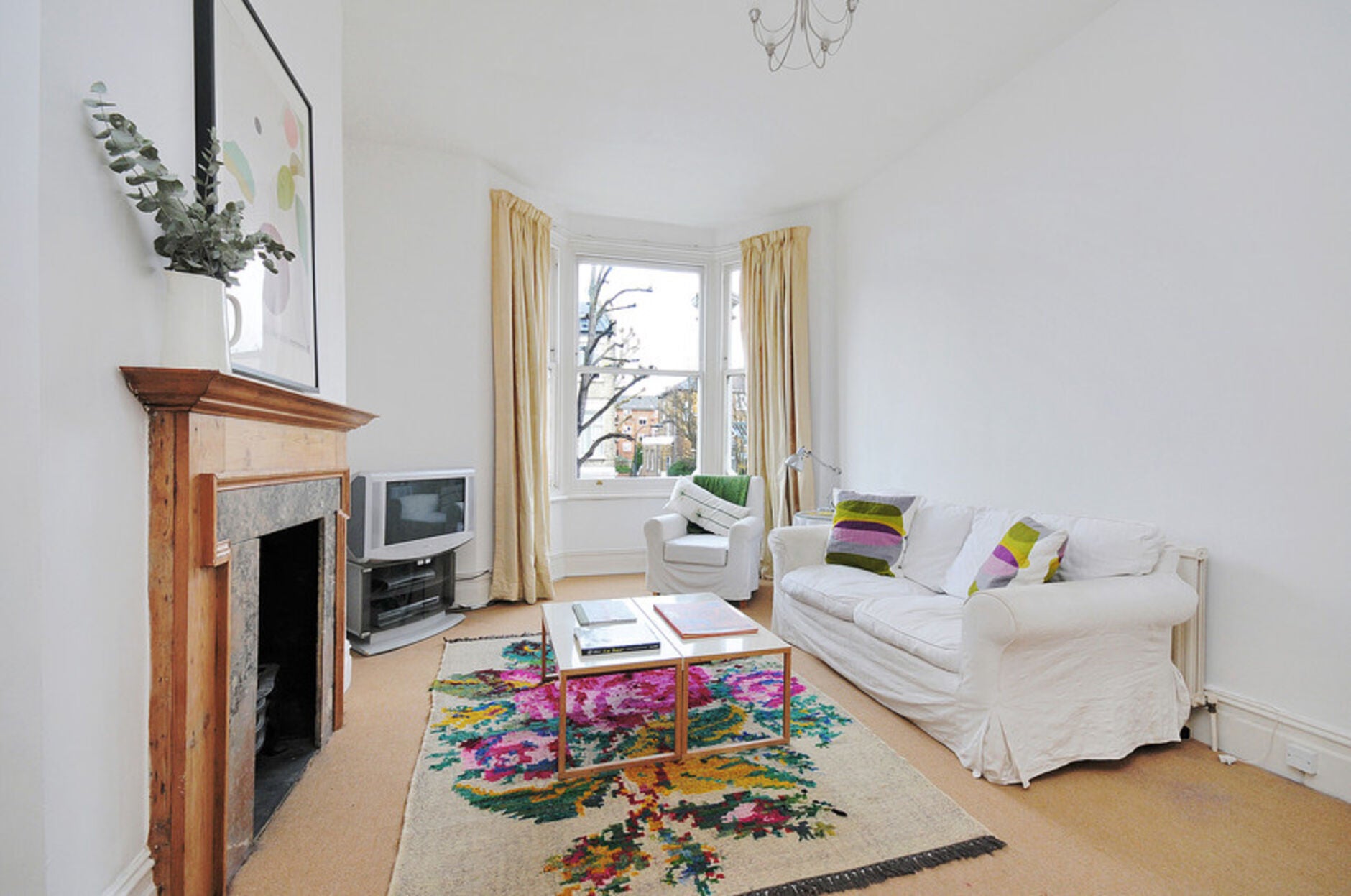 Flat Beauclerc Road in Greater London