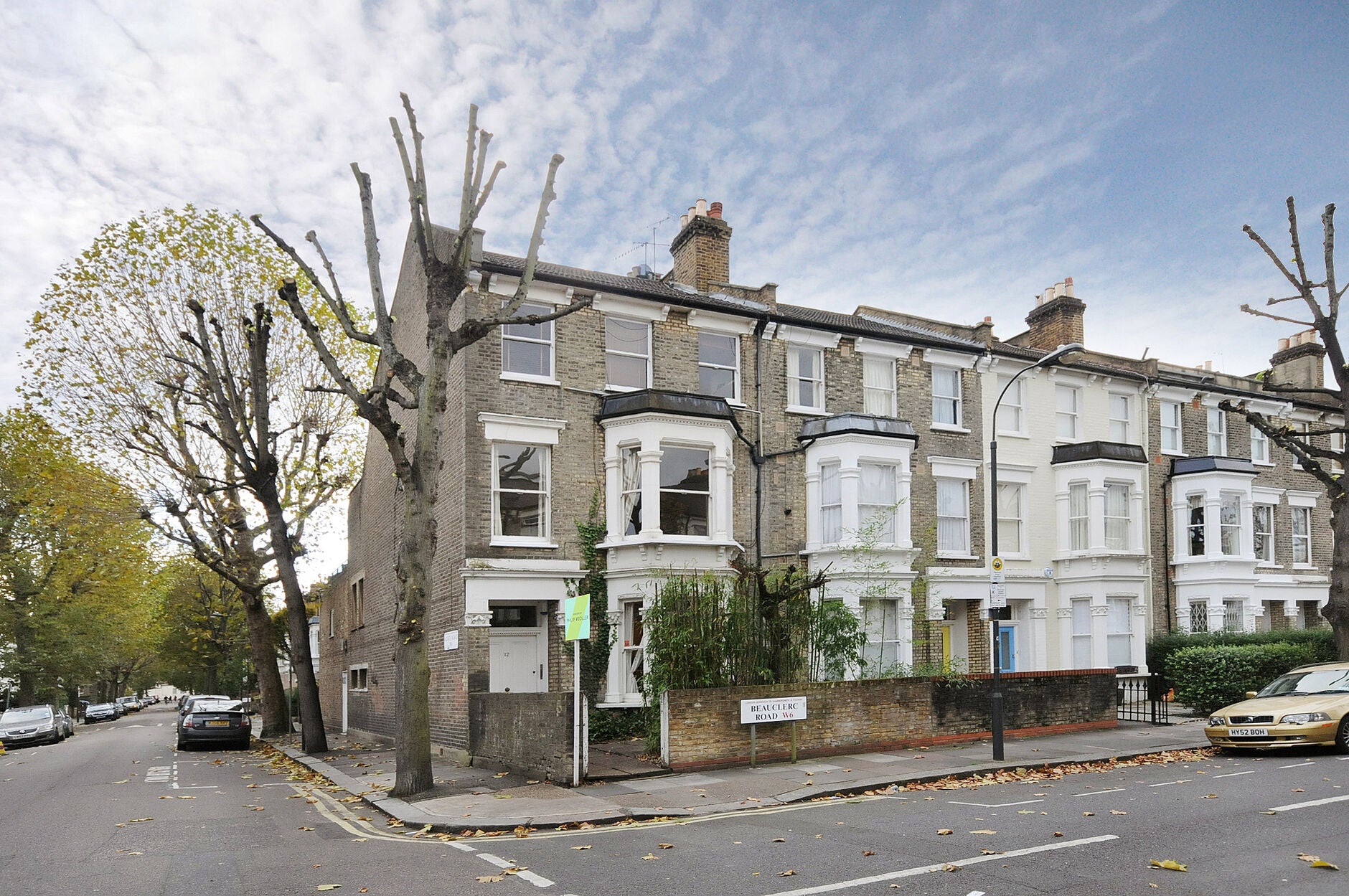 Flat Beauclerc Road in Greater London