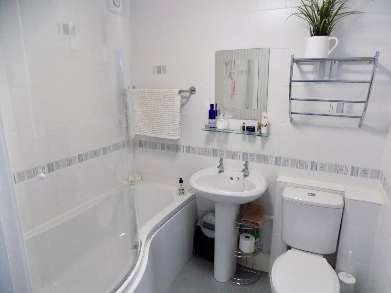 Flat Lower Warberry Road in Torquay