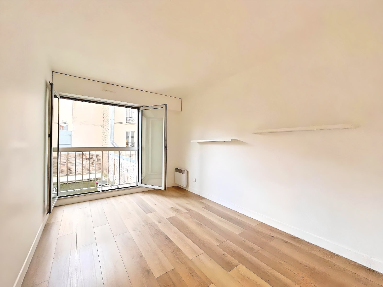 Appartement Rue Pierre Larousse à Paris