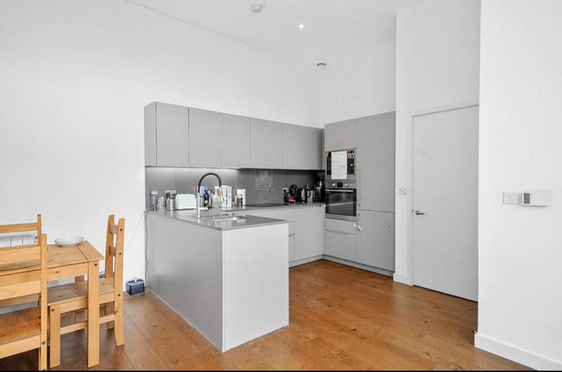 Room Tudway Road in Greater London