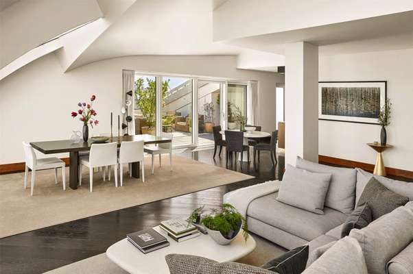 Flat North Audley Street in City of Westminster