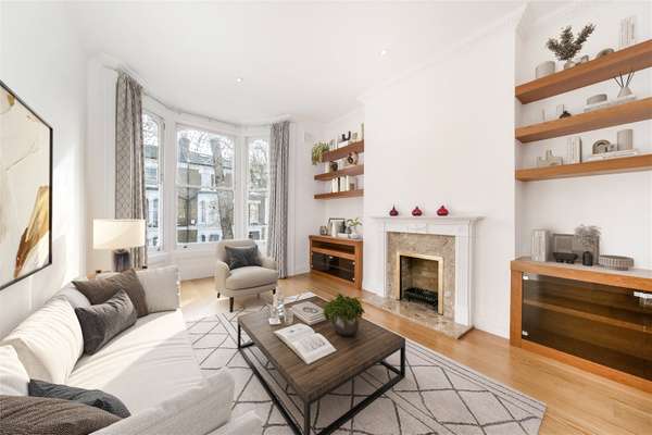 Flat Cromwell Grove in Greater London