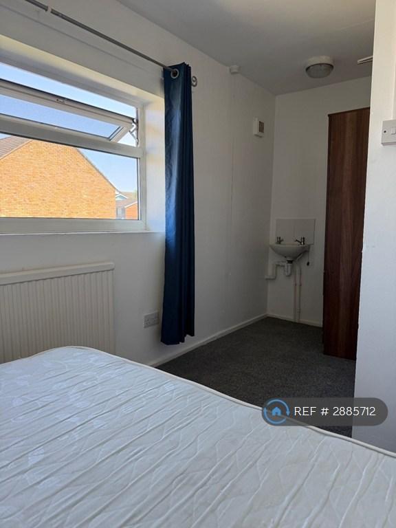 Room Pankhurst Crescent in Stevenage