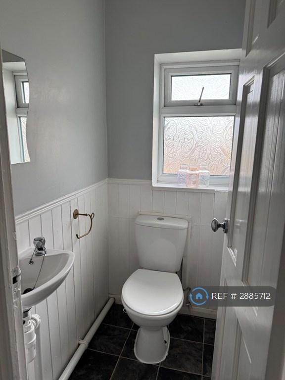 Room Pankhurst Crescent in Stevenage
