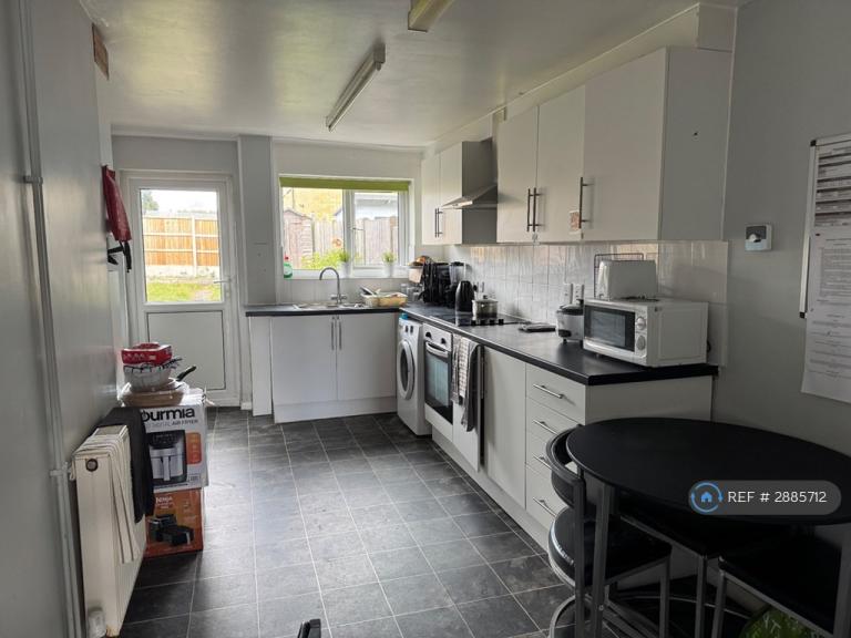 Room Pankhurst Crescent in Stevenage