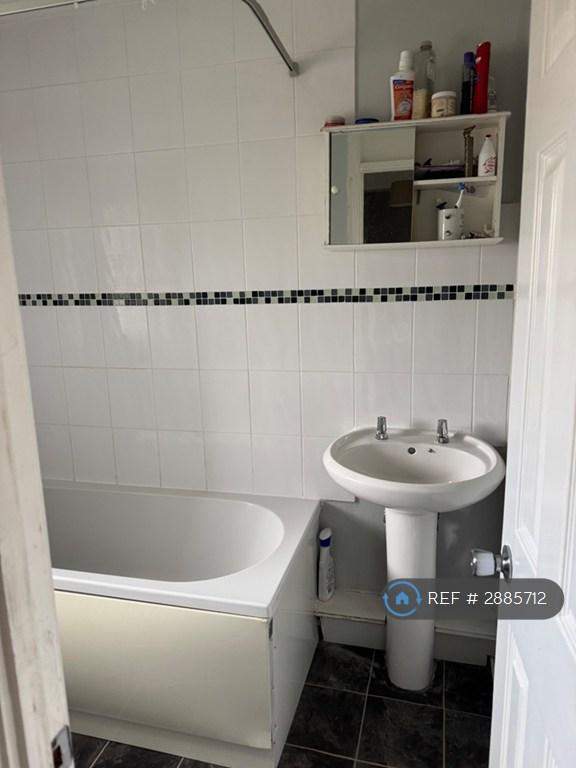 Room Pankhurst Crescent in Stevenage