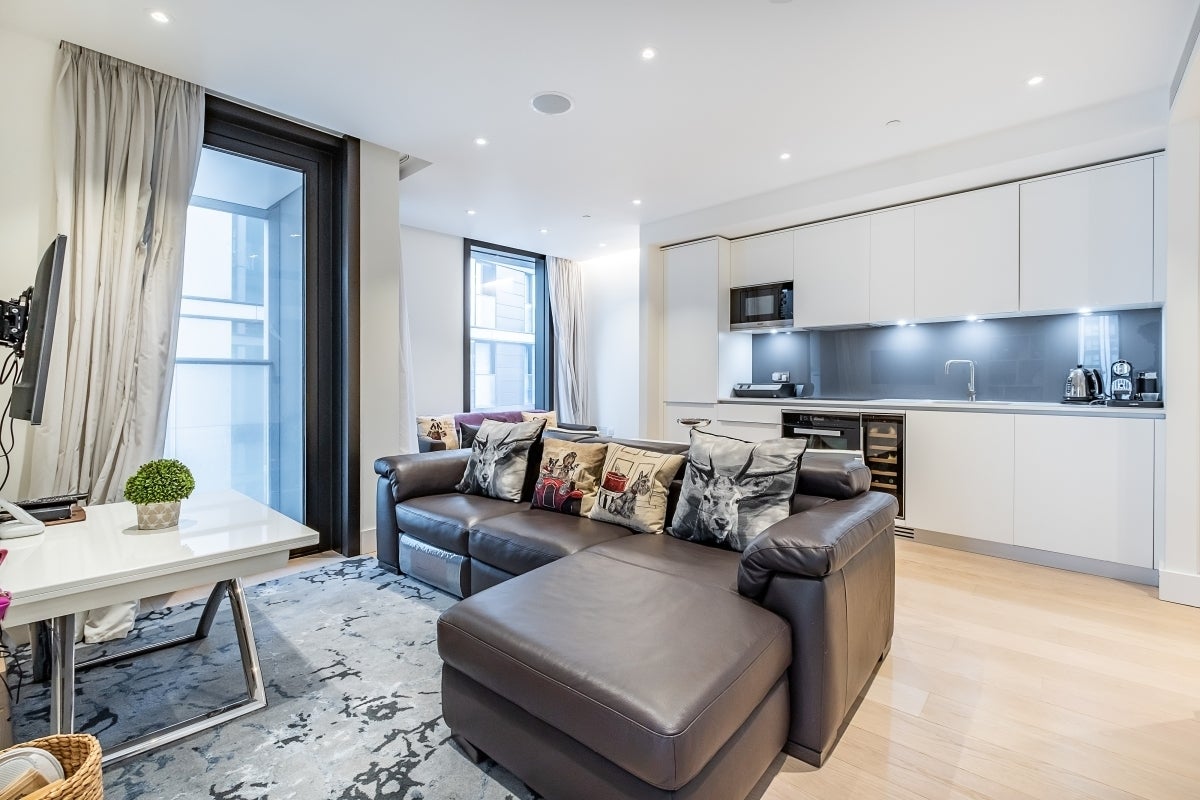 Flat Merchant Square in City of Westminster